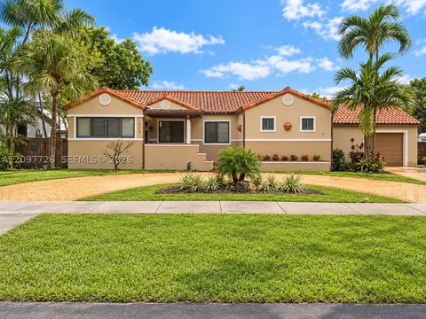 333 Whitethorn Dr, Miami Springs, FL 33166