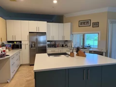 404 SW Juniper Cv, Port Saint Lucie, FL 34986