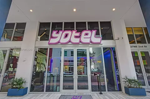 227 NE 2nd St #1610, Miami, FL 33132