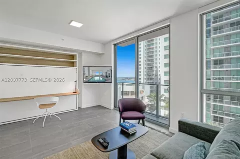 227 NE 2nd St #1610, Miami, FL 33132