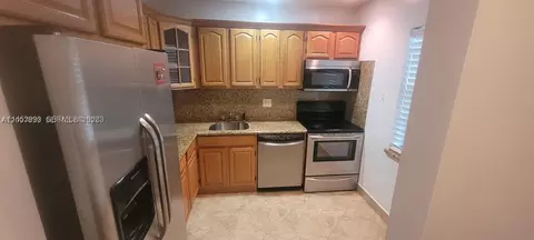 23 Abbey Ln #207, Delray Beach, FL 33446