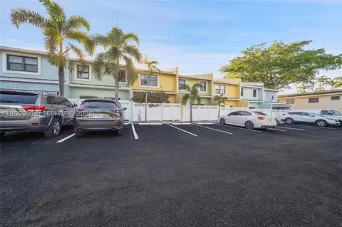120 SE 12th Ave, Pompano Beach, FL 33060