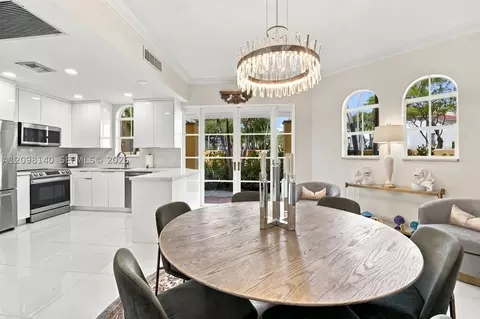 18475 NE 30th Pl, Aventura, FL 33160