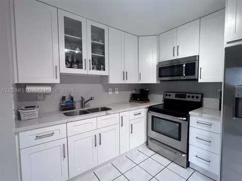 Undisclosed, Miami, FL 33185