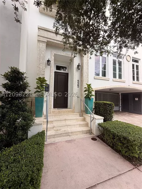 525 Anastasia Ave #525, Coral Gables, FL 33134