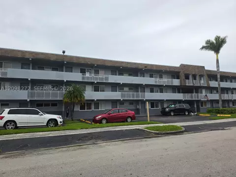 11195 SW 1st St #217, Sweetwater, FL 33174