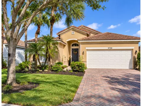 9750 SW Lindale Trace Blvd, Port Saint Lucie, FL 34987
