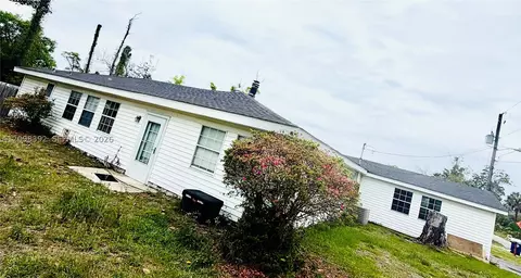 3900 W 17th St, Panama City, FL 32401