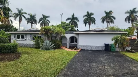 8880 SW 183rd Ter, Palmetto Bay, FL 33157