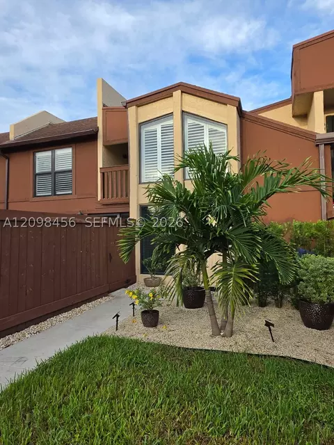 6534 SW 114th Pl #F75, Miami, FL 33173