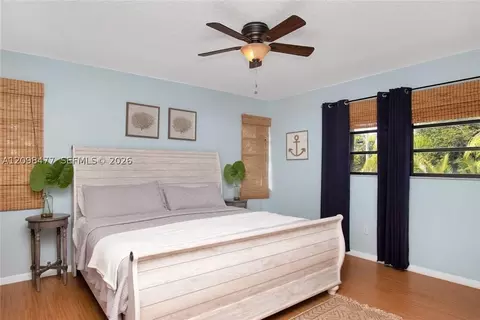 Bedroom - 53 E Beach Rd, Tavernier, FL 33070 photo 1 of 6