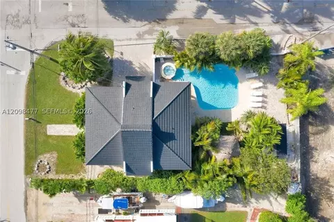 View/Area - 53 E Beach Rd, Tavernier, FL 33070 photo 2 of 2