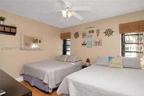 Bedroom - 53 E Beach Rd, Tavernier, FL 33070 photo 4 of 6