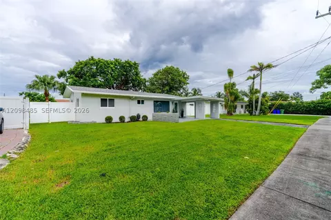Exterior - 1101 E River Dr, Margate, FL 33063 photo 12 of 12