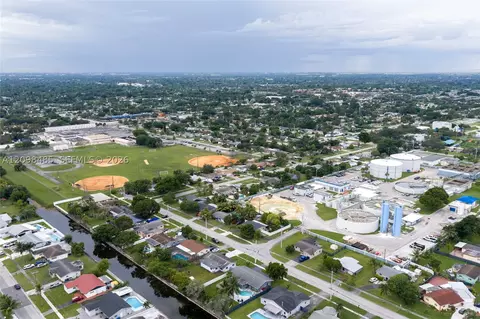 View/Area - 1101 E River Dr, Margate, FL 33063 photo 9 of 9