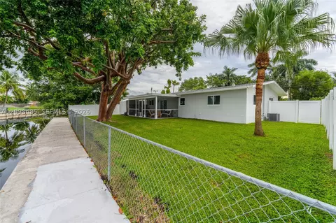 Exterior - 1101 E River Dr, Margate, FL 33063 photo 9 of 12