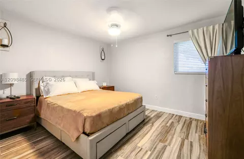 Bedroom - 1101 E River Dr, Margate, FL 33063 photo 1 of 7