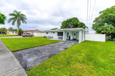 Exterior - 1101 E River Dr, Margate, FL 33063 photo 11 of 12