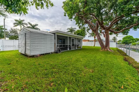 Exterior - 1101 E River Dr, Margate, FL 33063 photo 7 of 12