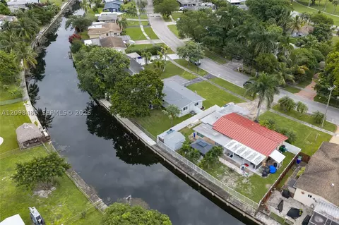 View/Area - 1101 E River Dr, Margate, FL 33063 photo 5 of 9