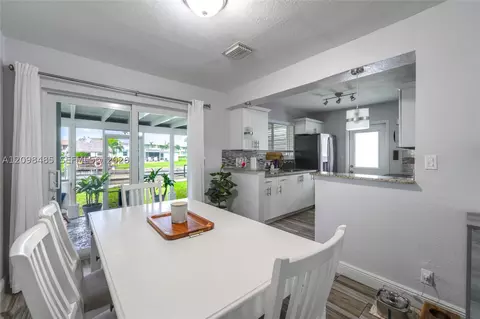 Dining - 1101 E River Dr, Margate, FL 33063 photo 3 of 5