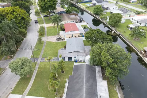 View/Area - 1101 E River Dr, Margate, FL 33063 photo 3 of 9
