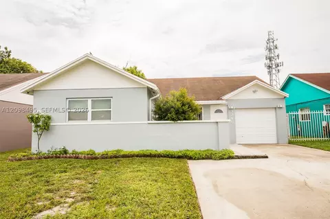 3346 NW 203rd St, Miami Gardens, FL 33056
