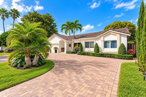 15325 SW 54th Ter, Miami, FL 33185