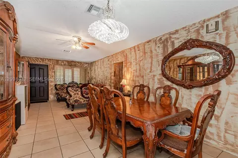 Dining - 3530 Oak Ave, Miami, FL 33133 photo 1 of 3