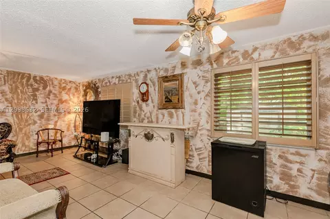 Living - 3530 Oak Ave, Miami, FL 33133 photo 4 of 4