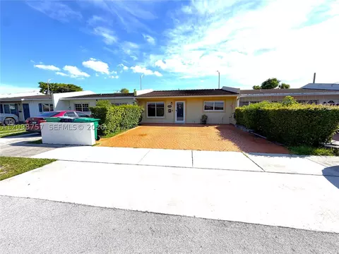 10110 SW 23rd Ter, Miami, FL 33165
