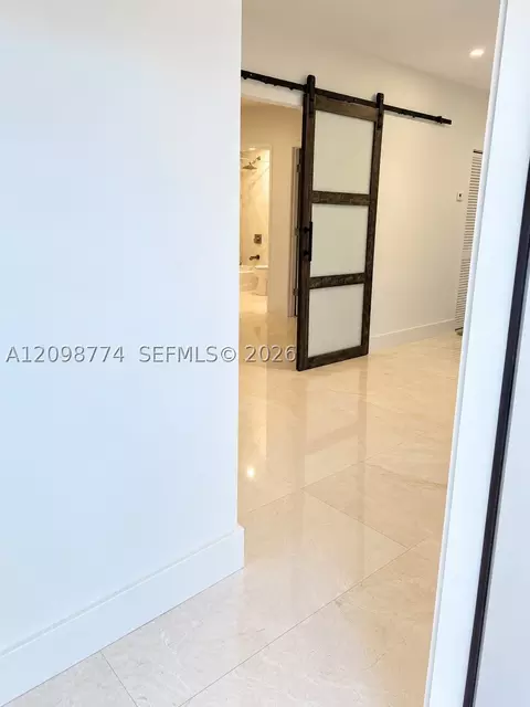 Entry Way - 19265 E Saint Andrews Dr, Hialeah, FL 33015 photo 7 of 7