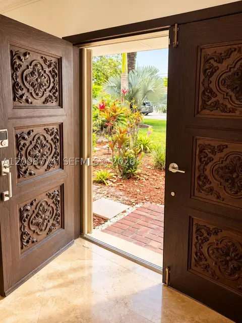 Entry Way - 19265 E Saint Andrews Dr, Hialeah, FL 33015 photo 1 of 7