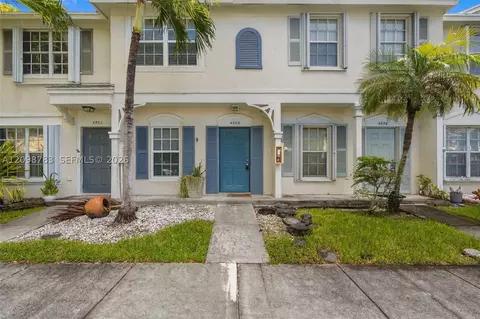 4904 SW 31st Ter, Fort Lauderdale, FL 33312