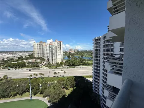 3300 NE 191st St #1801, Aventura, FL 33180