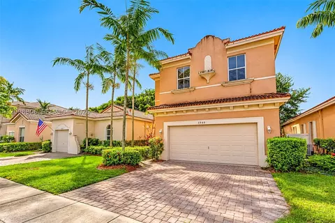 3940 NE 10th Dr, Homestead, FL 33033
