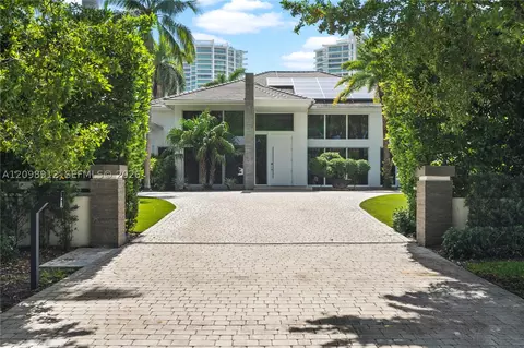 224 S S Is, Golden Beach, FL 33160