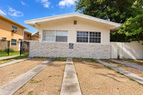 1836 SW 5th St, Miami, FL 33135