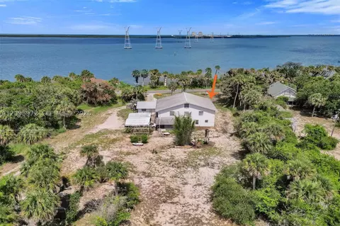 7805 S Indian River Dr, Fort Pierce, FL 34982