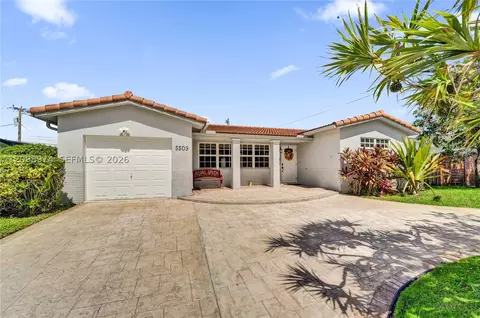 5509 Jefferson St, Hollywood, FL 33021