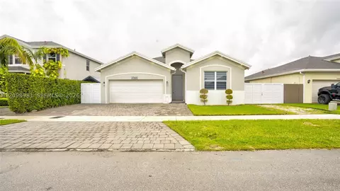 27664 SW 133rd Path, Homestead, FL 33032