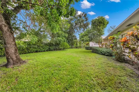 Exterior - 1245 Algardi Ave, Coral Gables, FL 33146 photo 4 of 4