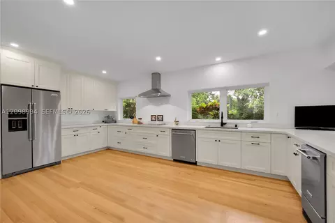 Kitchen - 1245 Algardi Ave, Coral Gables, FL 33146 photo 3 of 5