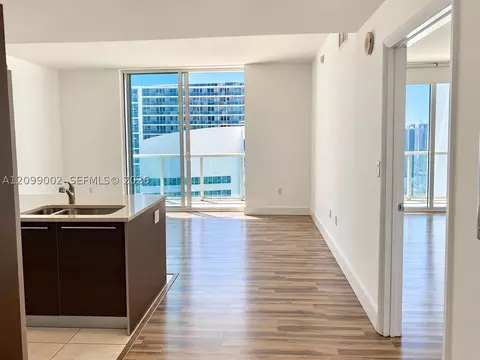1900 N Bayshore Dr #3607, Miami, FL 33132