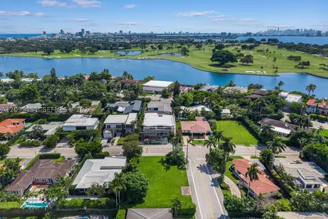 9525 Broadview Ter, Bay Harbor Islands, FL 33154