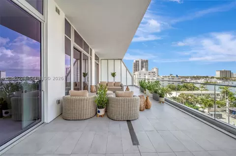 153 N Seabreeze #403, Fort Lauderdale, FL 33304