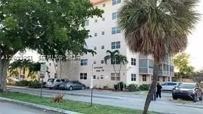 1830 Dixieanna St #605, Hollywood, FL 33020