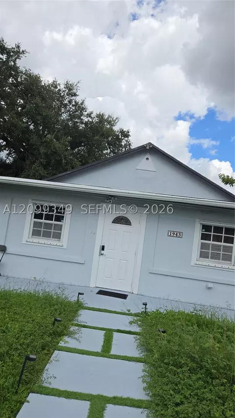 1943 NW 98th St, Miami, FL 33147