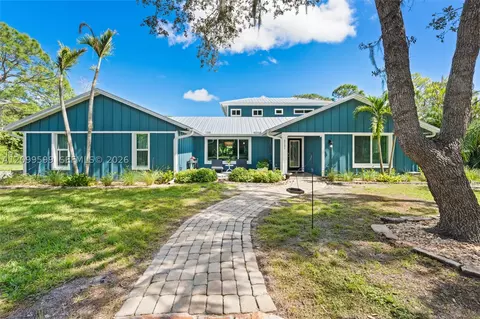 2121 SW Racquet Club Dr, Palm City, FL 34990