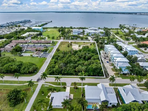 925 W Marion, Punta Gorda, FL 33950